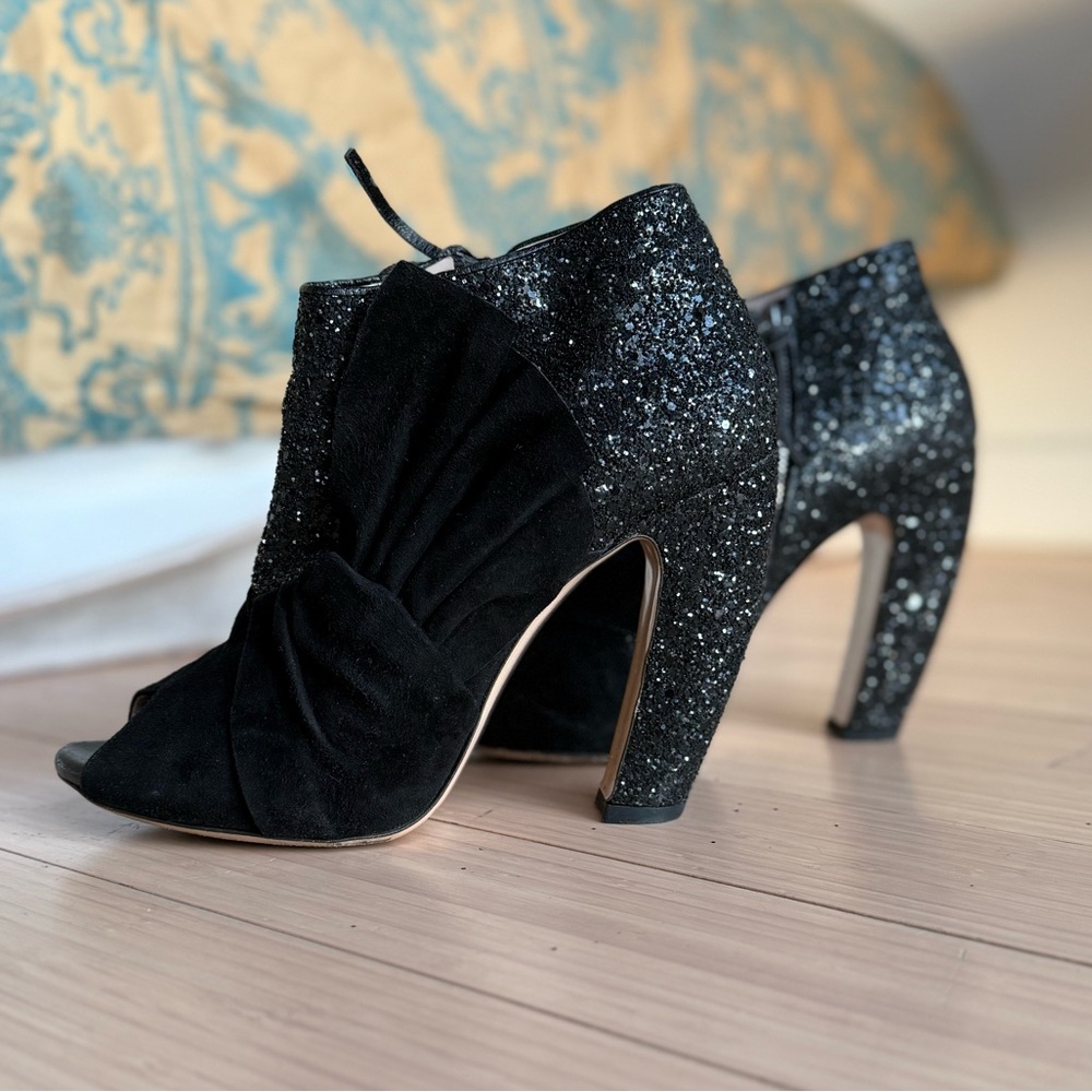 Miu Miu glitter Boots peep-toe vintage high-heels catwalk Fall 2011